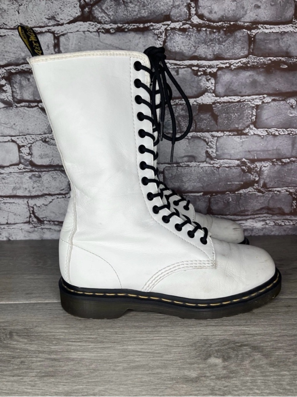 Dr Doc Martens 10183 White 14 Eyelet Zip Up Combat Boots Women's Sz 9M US/41EU - Picture 2 of 8